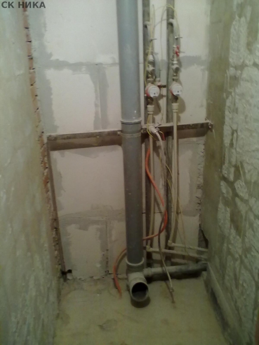 Фотоотчет пошагового капитального ремонта синего туалета 1,2 кв.м. с раковиной